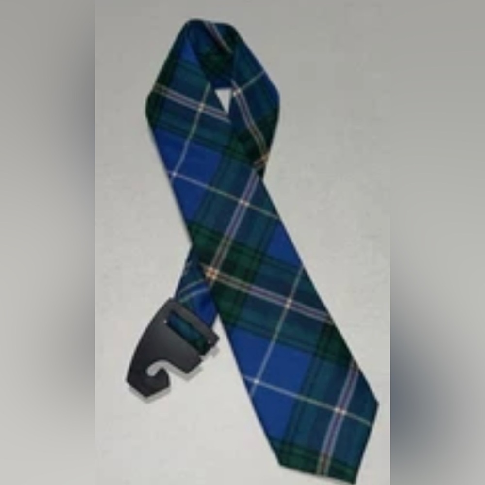 Lochcarron Highlander Collection Wool Tie Blue Green Plaid Tartan Scotland 56"